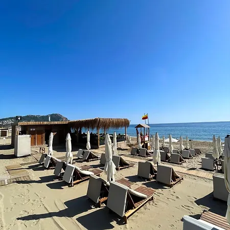 Sa Apartments! 500m To The Cleopatra Daire *