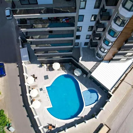 Sa Apartments! 500m To The Cleopatra Apartment