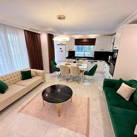 Апартаменты Sa Apartments! 2bd Flat 400m To The