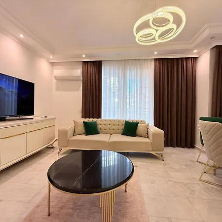 Апартаменты Sa Apartments! 2bd Flat 400m To The