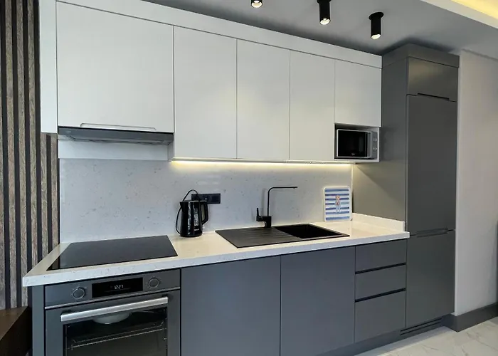 Sa Apartments! 2bd Flat 400m To The شقة *