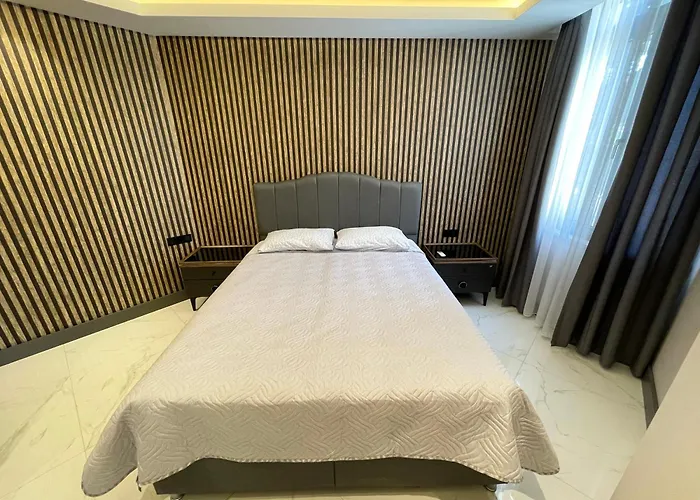 Sa Apartments! 2bd Flat 400m To The *