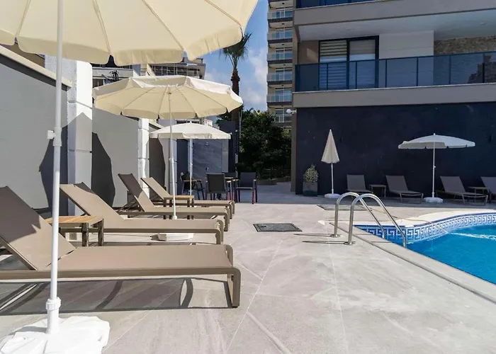 Sa Apartments! 2bd Flat 400m To The