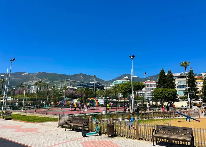 Sa Apartments! 2bd Flat 400m To The Apartment