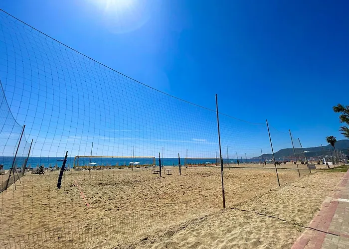 Sa Apartments! 2bd Flat 400m To The *