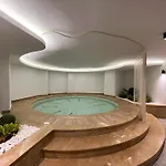 Sa Apartments! 2bd Flat 400m To The דירה